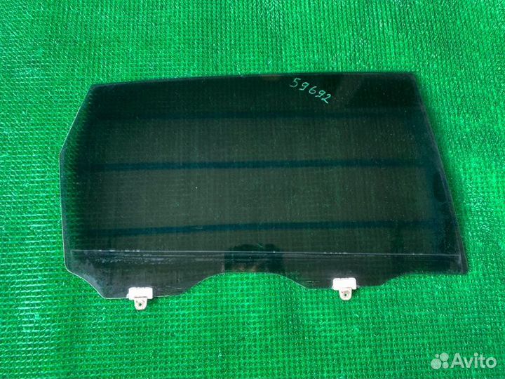 Стекло двери прав. зад. Subaru B9 Tribeca, Tribeca