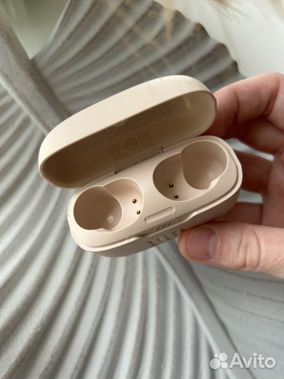 Беспроводные наушники jbl