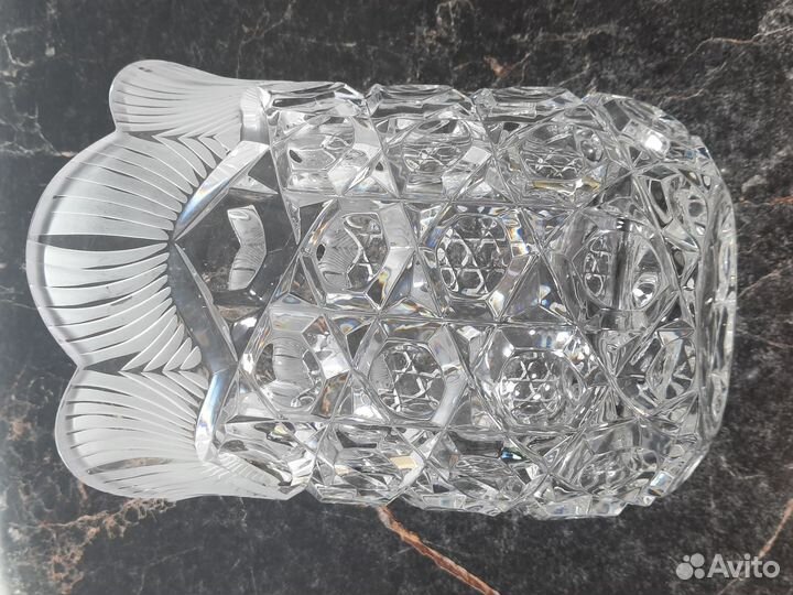 Хрустальные вазы 