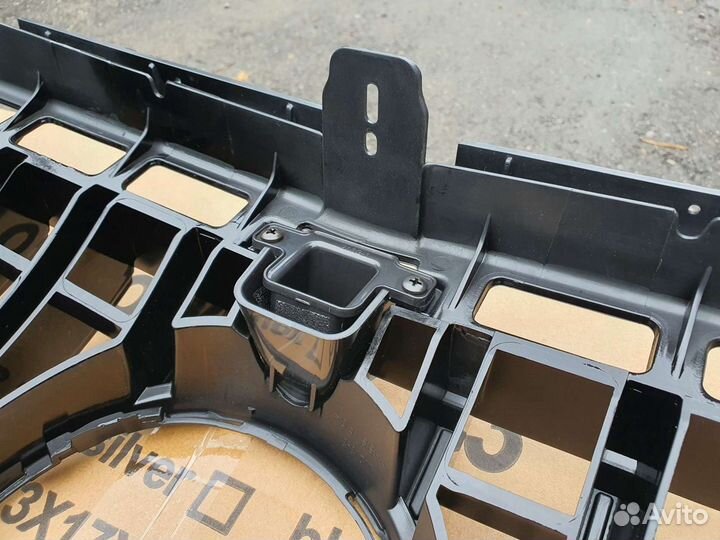 Решетка Mercedes-Benz w213 черная