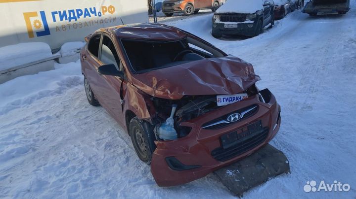 Уплотнитель стекла двери передней левой Hyundai So