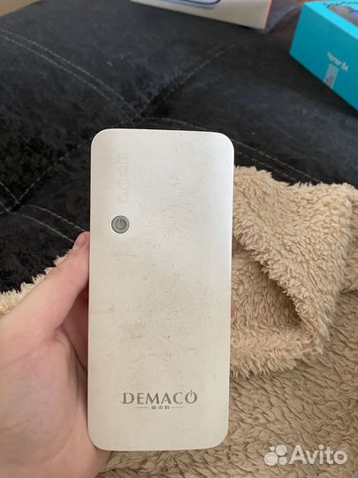Повербанк demaco