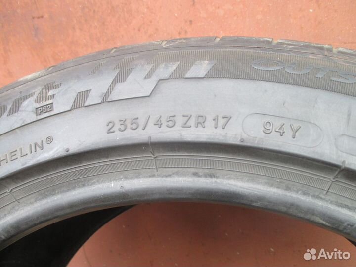 Michelin Pilot Sport PS2 235/45 R17 94Y