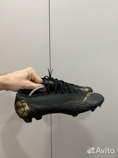 Футбольные бутсы Nike Mercurial