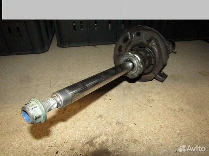 Амортизатор передний Golf V Plus 2005-2014