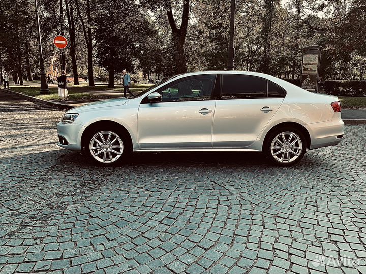 Volkswagen Jetta 1.6 AT, 2012, 220 000 км