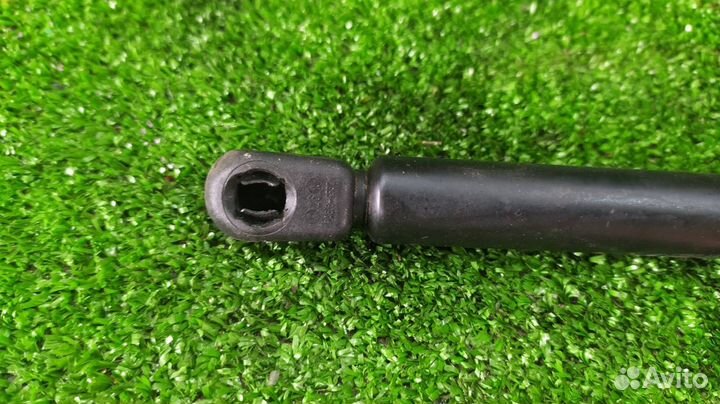 Амортизатор капота Audi A6 Allroad C6 AUK 2007