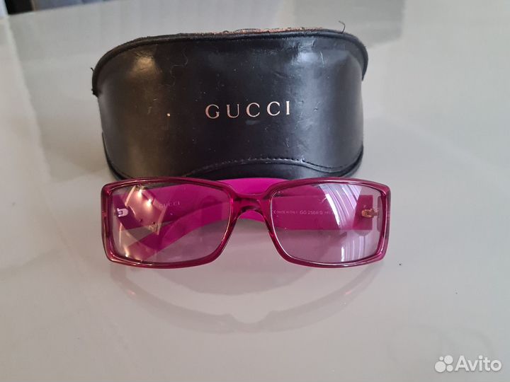 Солнечные очки Gucci