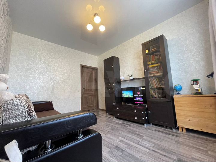 2-к. квартира, 56 м², 5/18 эт.