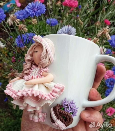 Кружка с декором из полимерной глины