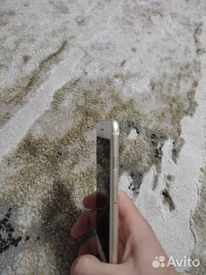 iPhone 6S, 32 ГБ