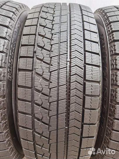 Bridgestone Blizzak VRX 225/55 R18 101Y