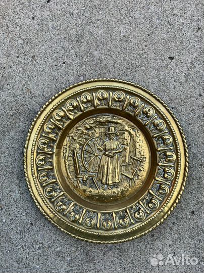 Винтажное Английское Латунное Блюдо