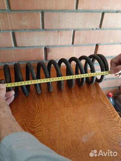 Передняя пружина на Волгу газ 24