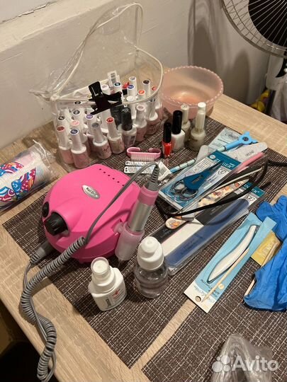 Услуги маникюра на дому