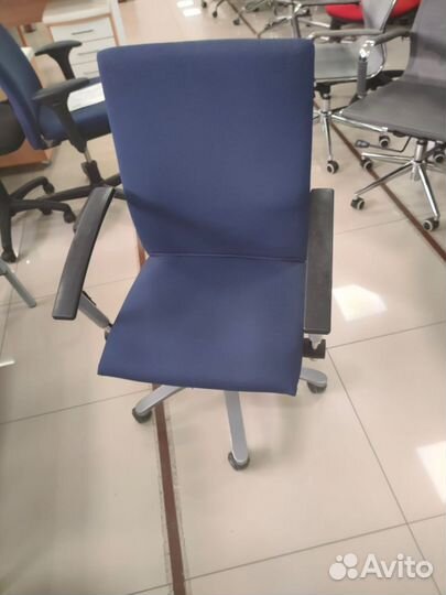 Компьютерное кресло ткань