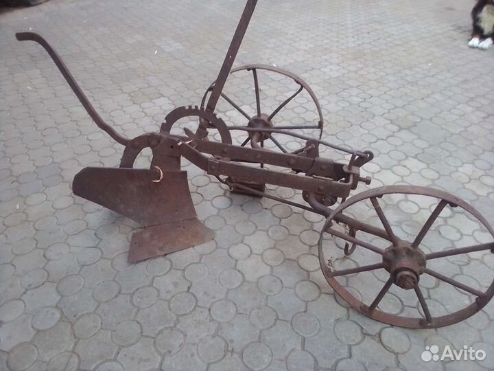 Конный плуг