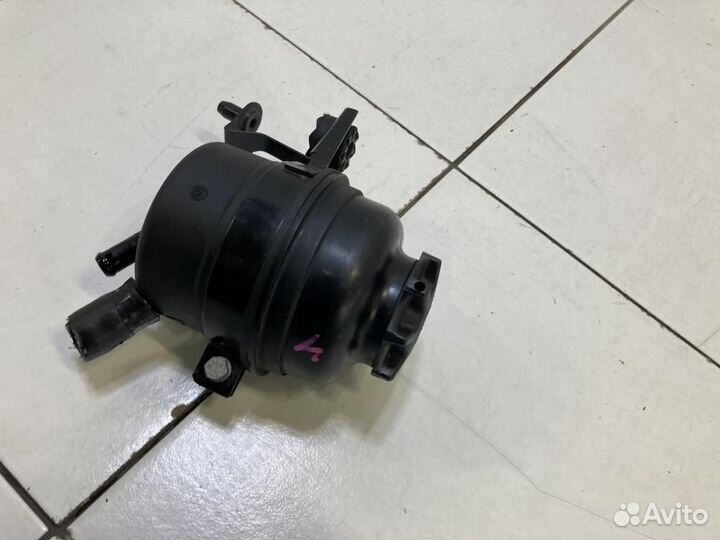 Бачок гидроусилителя BMW X1 E84 (2009—2012)