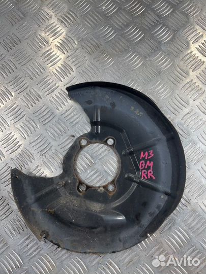 Пыльник тормозного диска задний правый Mazda 3 BM