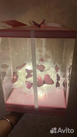 Букет из бабочек в коробке