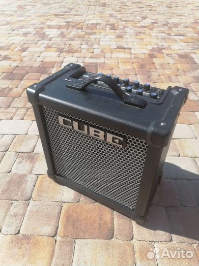 Гитарный комбоусилитель