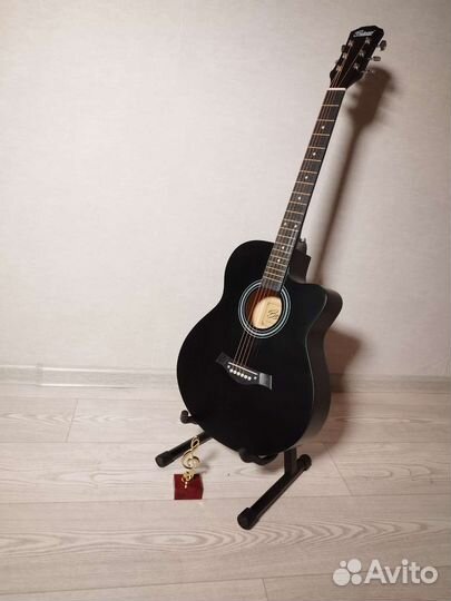 Гитара с комплектом 4 в 1