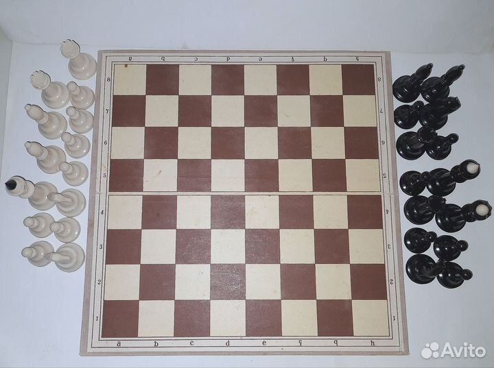 Шахматы СССР карболит, доска картон