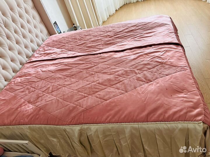 Покрывало на кровать со шторами