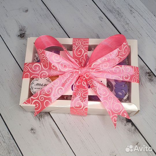 Подарок на 8 марта (набор мыло ручной работы)