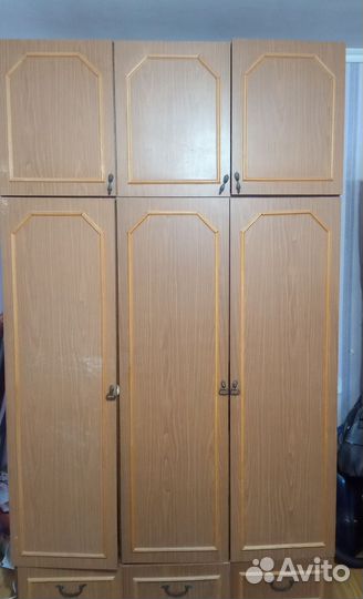 Шкаф для одежды бу