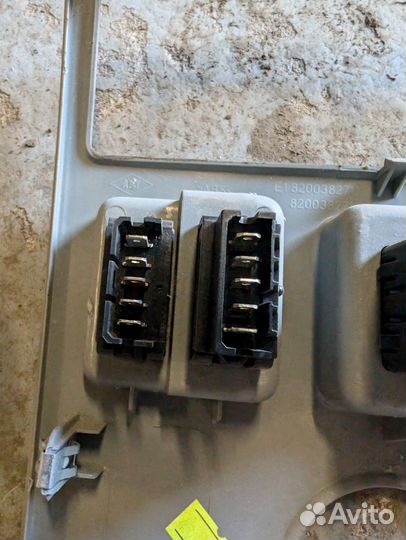 Рамка магнитолы renault logan 2004-2015