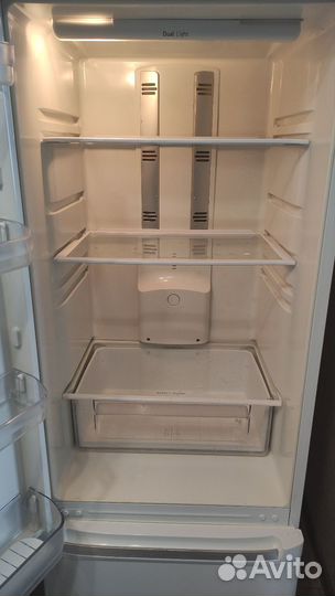 Холодильник бу Hotpoint Ariston