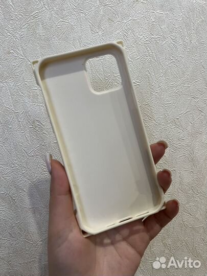 Чехол на iPhone 12