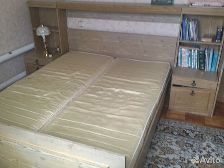 Спальный гарнитур бу