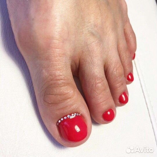 Маникюр,педикюр