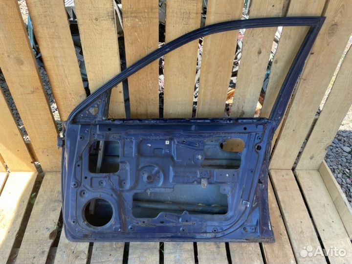 Дверь передняя правая Kia Shuma
