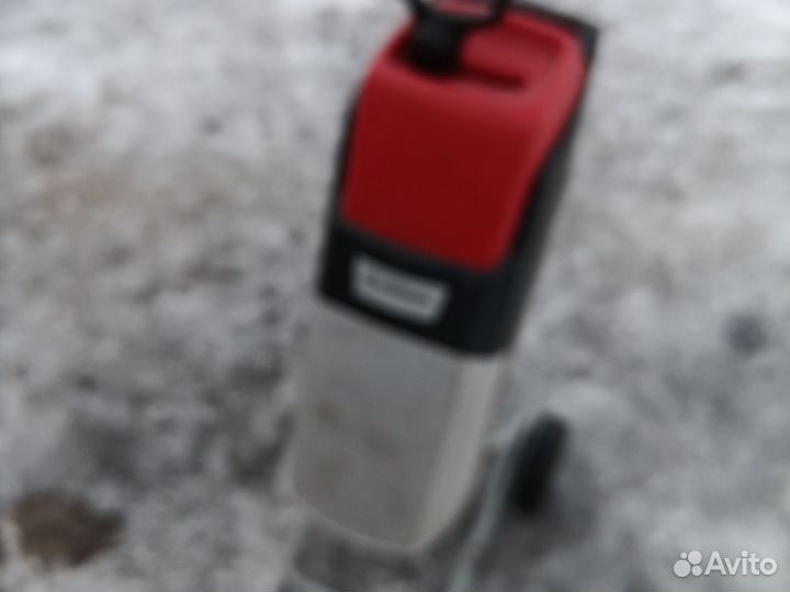 Измельчитель веток садовый бу