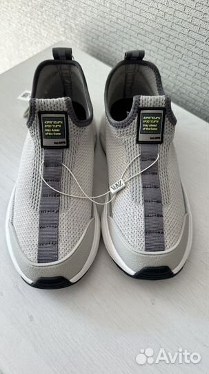Кроссовки zara 35 размер