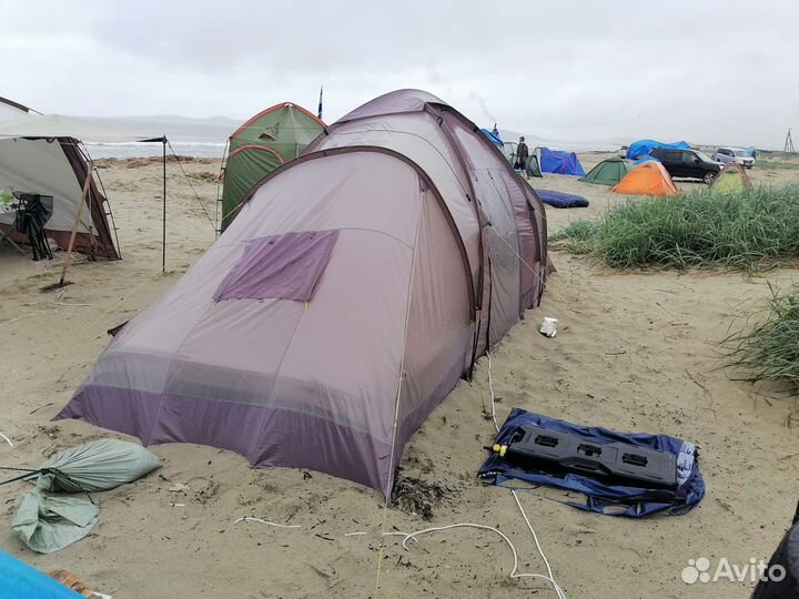 Палатка туристическая 4 местная с тамбуром