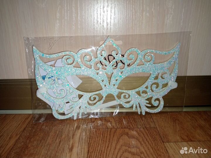 Маска карнавальная