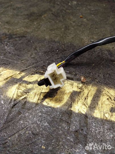 Кнопка стеклоподъёмника левый nissan bluebird u13