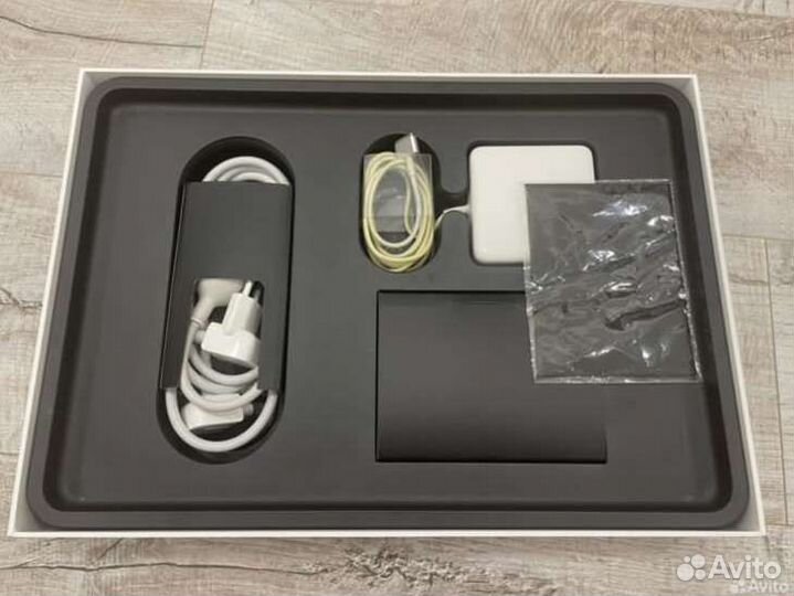Macbook Pro 15 (mid 2015) i7/16GB