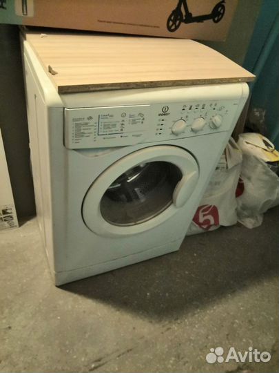 Indesit wisl 103
