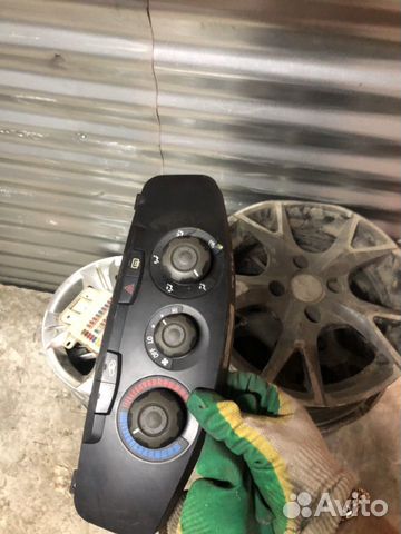 Блок переключения печки на чери тиго 2010г