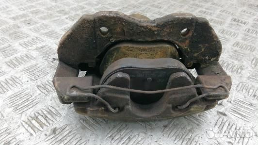 Суппорт тормозной передний левый mazda 3 2 (CBN03K