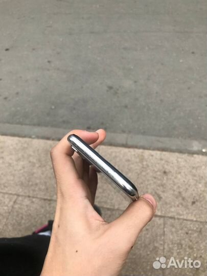iPhone Xs, 64 ГБ