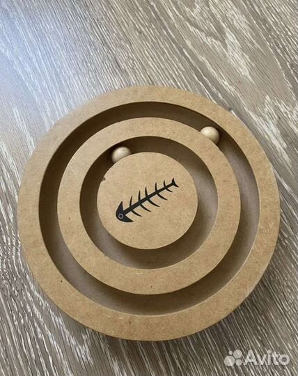 Игрушка для кошек и собак