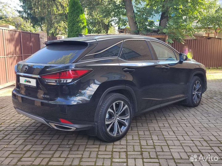 Lexus RX 2.0 AT, 2020, 200 км