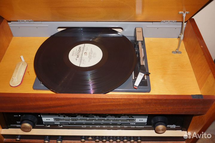 Радиола ригонда 102