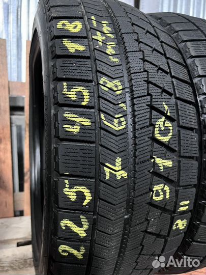 Bridgestone Blizzak VRX 245/40 R18 и 225/45 R18 91Q
